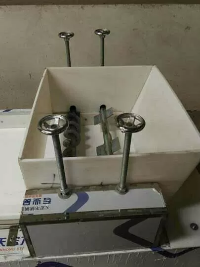 PEANUT & SESAME BRITTLE BAR CUTTING MACHINE - Image 5